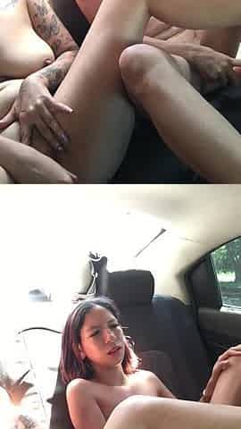 I bang my girlfriend on the way home and vibrator her vagina