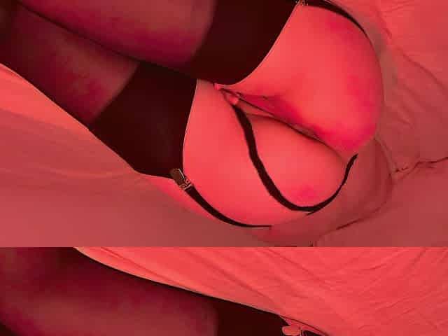 Charming beauty masturbating constricted soaked snatch whilst no one is at home