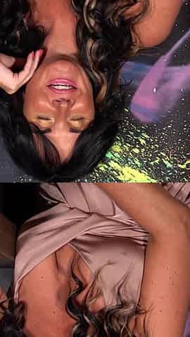 Shelly - Cleavage Club