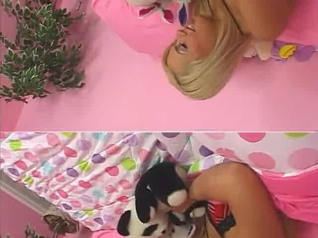Tempting Blonde Teen Rides Dick and Gets a Facial in the Bedroom