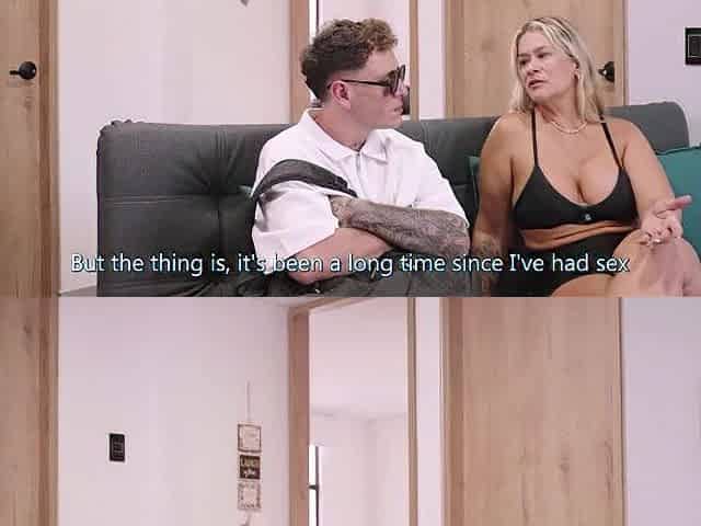 A fake gynecologist examines a divorced mother I'd like to fuck
