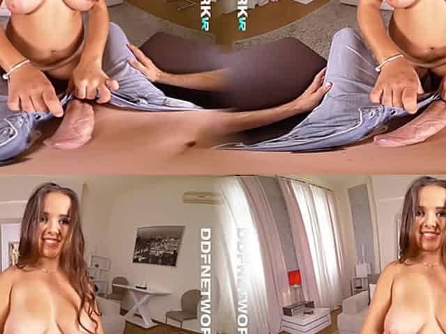 Boner On Her Mind - Curvy, Busty Babe Gives Blowjob