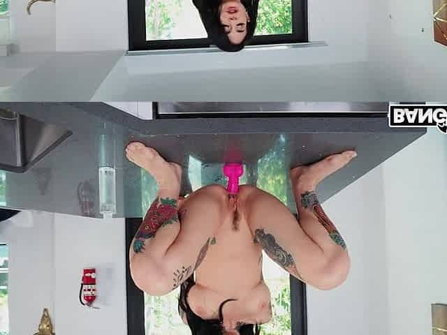 Horny Mom Wants Anal