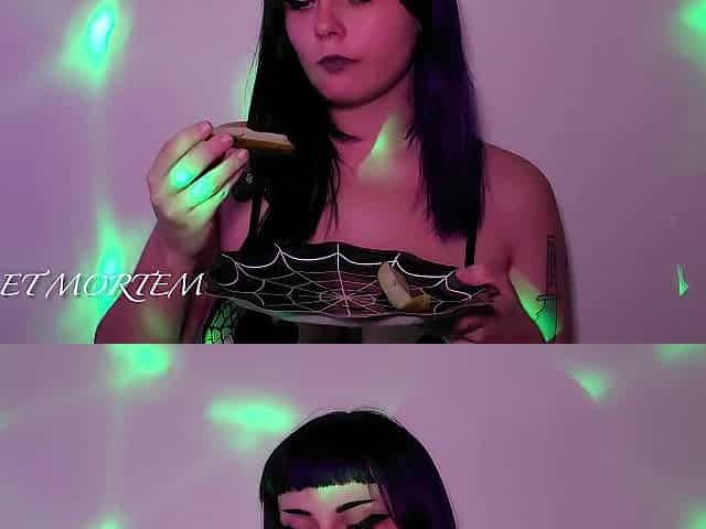 Alt Hotty Pickle Eating ASMR