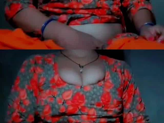 Nude Mms of a Hot Naked Girl Fingering Her Pussy