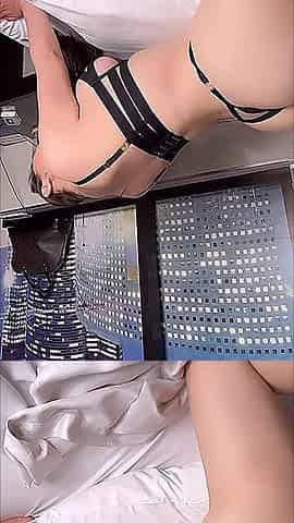 Waking up Super Horny and Using My Dildo on Myself