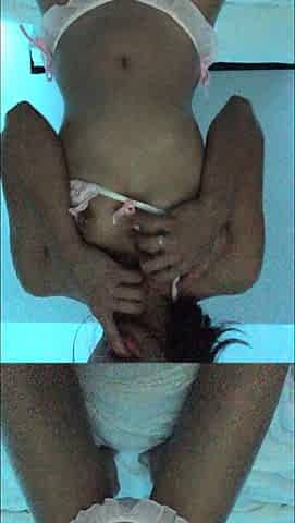 Natural brunette solo toying