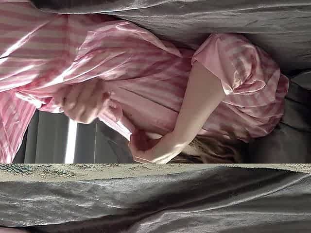 Touching & fingering myself in daybed (Real Climax)