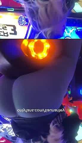 Barely Legal Booty Pounding Shriek