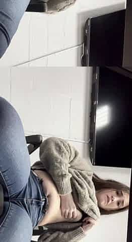 Lovely Amateur teen brunette masturbating outdoor