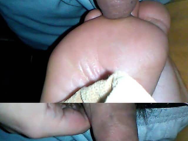Rubbing uncut cock on mature soles w cumshot