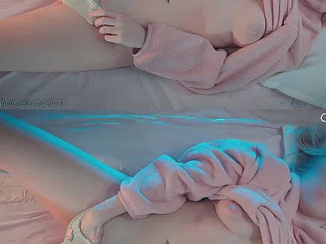 From Slow to Intense Fingering: Gushing Squirt Climax. No Creampie :)