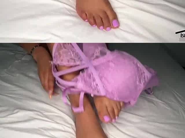 Black Queen Addis Fouche Merely Fits Half of Isiah Maxwell's Monster BBC in her Constricted Snatch