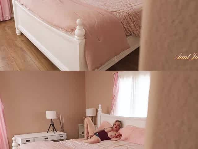 Hot blondie mommy POV xxx story