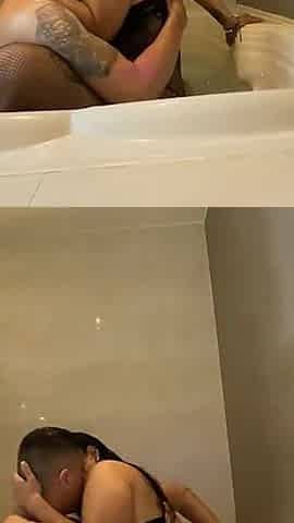 Real Homemade Video of Colombian Couple in the Bathtub