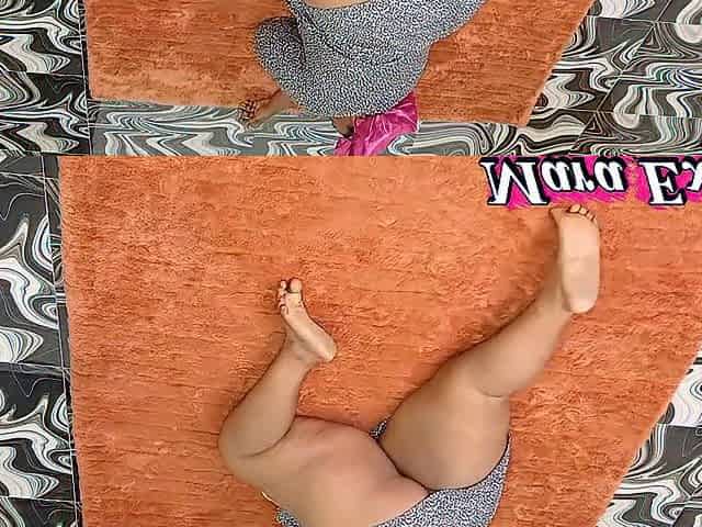 Black Butt Bouncing on Penis Homemade Sex on the Floor