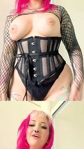 Big boobs milf masturbates with her dildo