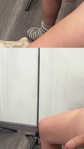 Sucking a Cock in a Massage Room