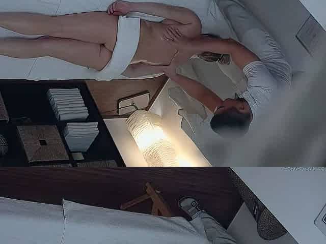 MILF Flo Big Boobs Cam Free Webcam Porn Mobile