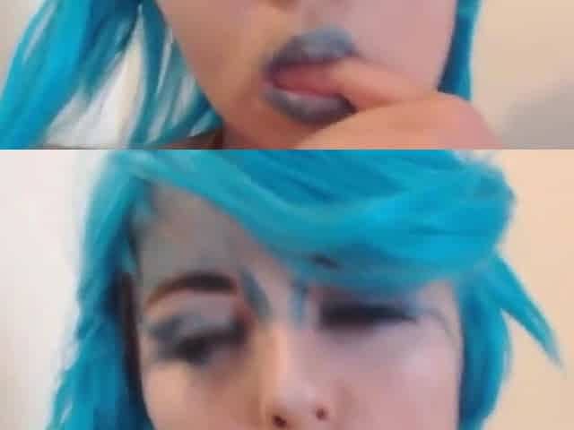 Blue-Haired Babe Strips: Amazing Amateur Boobs