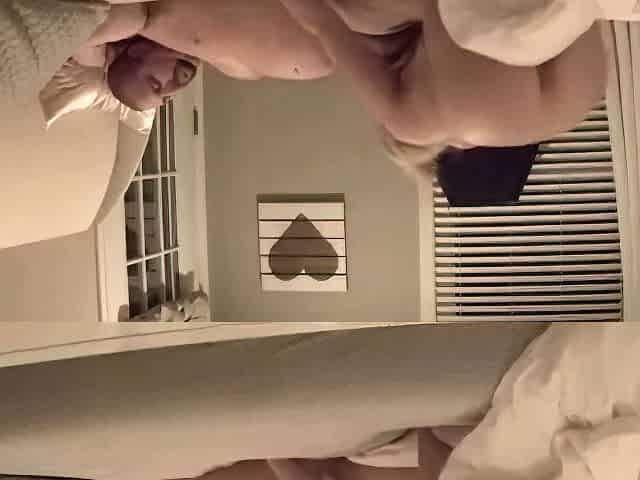 Amateur horny blonde slut opens wide for some hardcore fuck