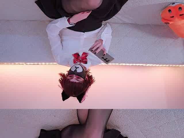 Hose with petticoat and feet teasing for your fap fap evening