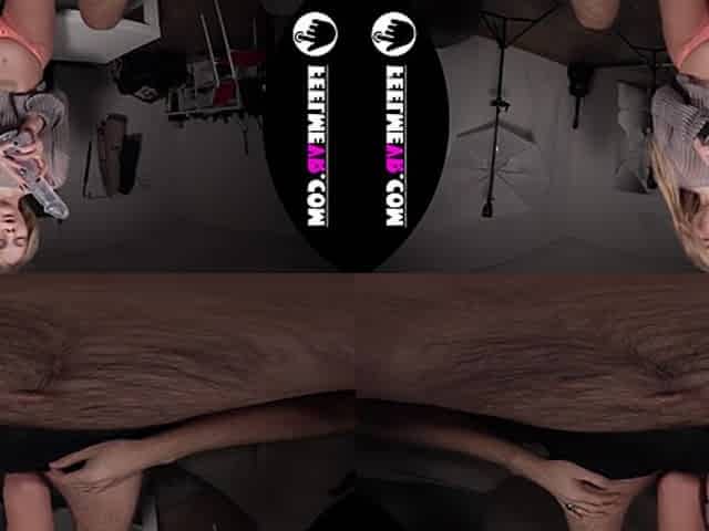 Virtual Reality Fuck Luise Wixx With Big Plastic Dick