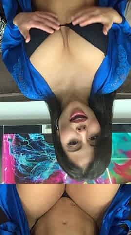 Masturbating solo babe loves her toys