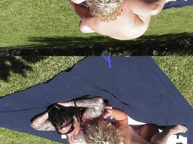 Lesbian MILFs Fucking in the Sun