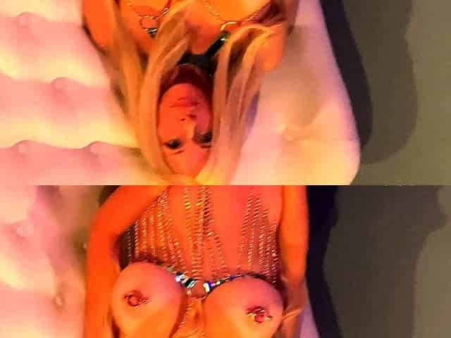 busty blonde babe natural boobs big breasted babe di