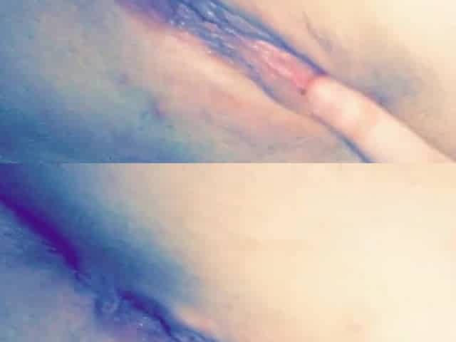 Blushing chunky vagina