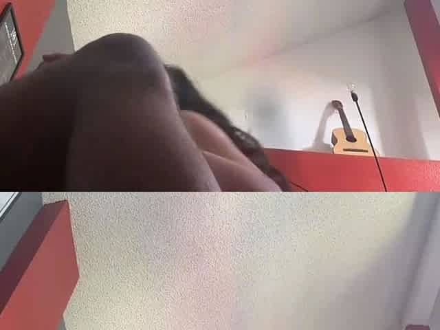 Russian blonde amateur fingering herself on live webcam