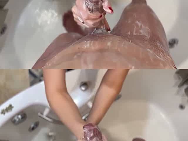 Stepmother Gave A Drooling Blowjob In The Bathroom. Pov