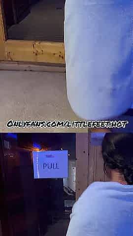 Playing With My BUTT???? On The Sauna????I Hope Nobody FIND Me