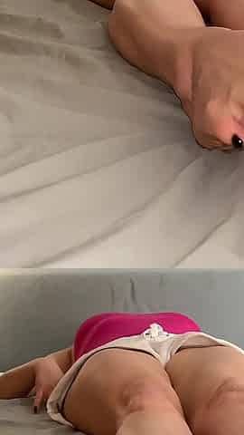 Empress Bella Sadica Opens and Closes Her Long Toes