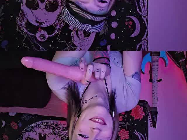 Excited T-Gal uses her 1st sex-toy