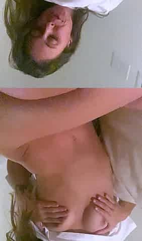 Small titted blond stunner Sarah Peachez masturbating