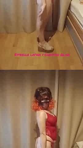 Hawt gal in mask plays with sextoy in her booty
