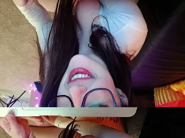 Teen british babe solo masturbation