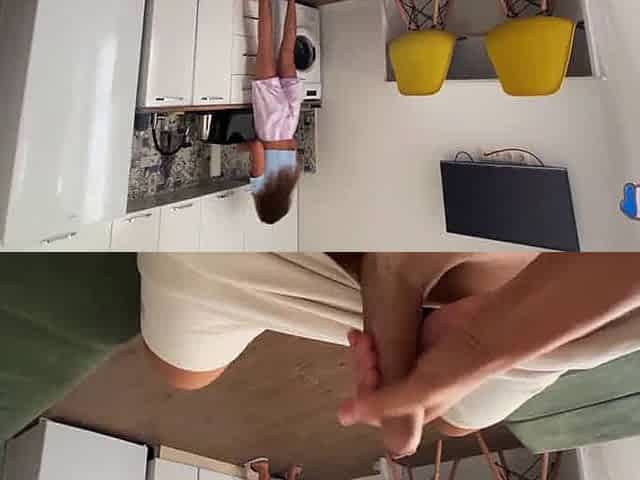 Clean it and jizz without getting caught, for a sexier and shorter fellatio experience!
