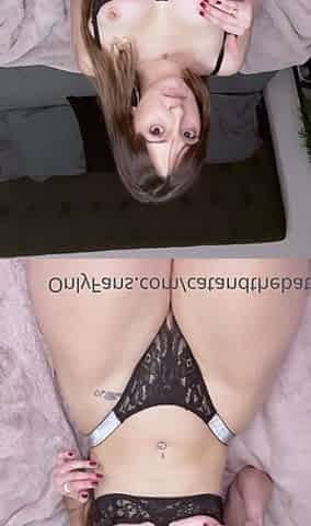 Naked amateur webcam girl fingering her pussy live on camera