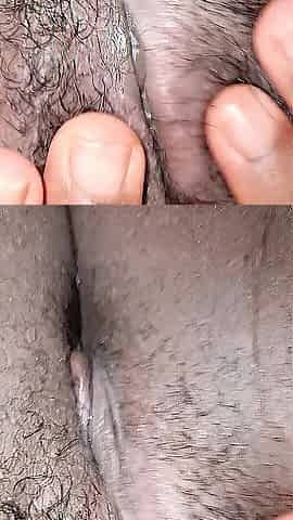 Chic Black Sweetheart Enjoys Solo Fingering Her wetting squirt Twat