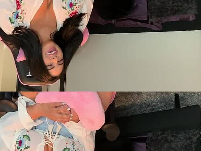 Big tits hot babe solo