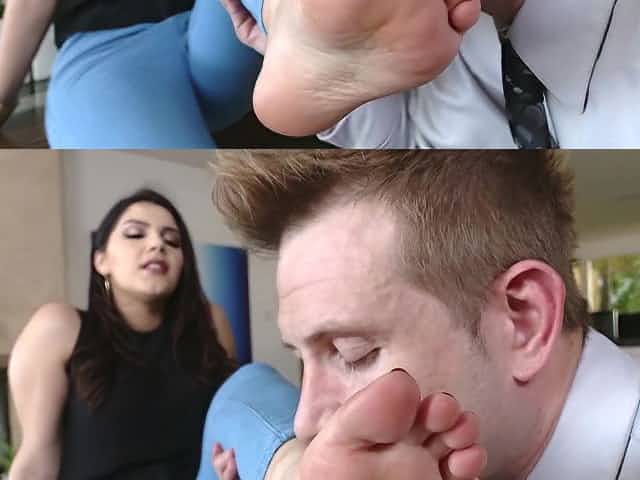 SExy Valentina Nappi anal sex with foot fetish