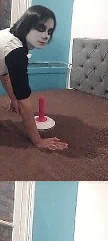 Cute Femboy drilled her Petit Butt with biggest Sex-toy