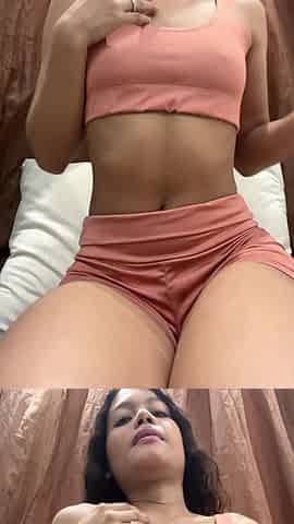 Beautiful Amateur Wanted to Grab Her Tight Pussy After the Gym