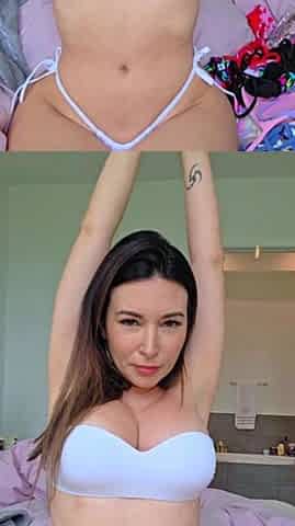 Big boob brunette masturbates on webcam