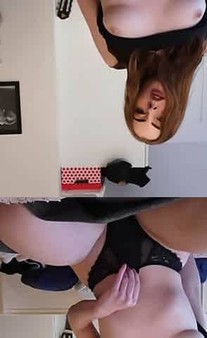 Blonde amateur gives webcam show with toys