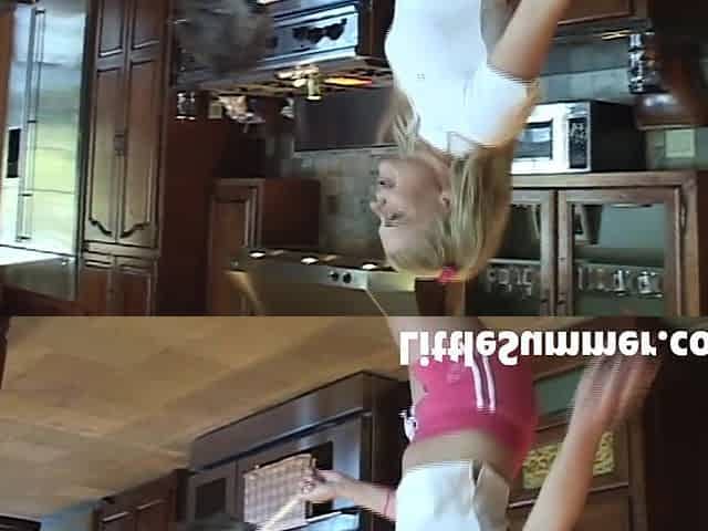 Cleaning teen goes solo after srubbing the floor