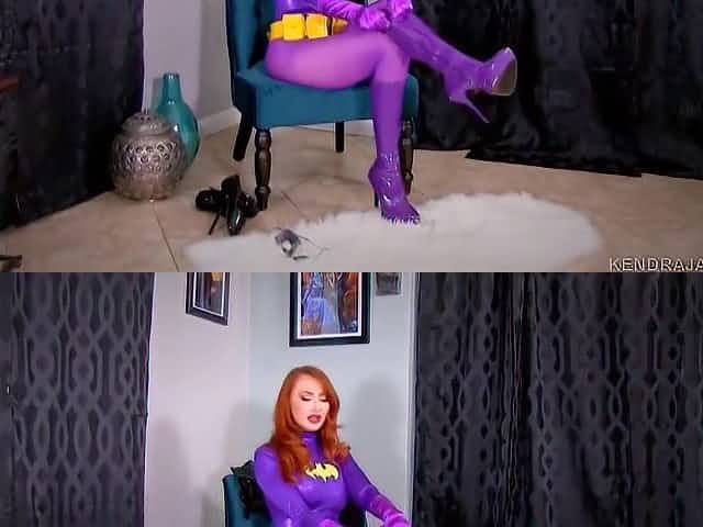 Superheroine Batgirl Hypnotized Into Being Bondage Model